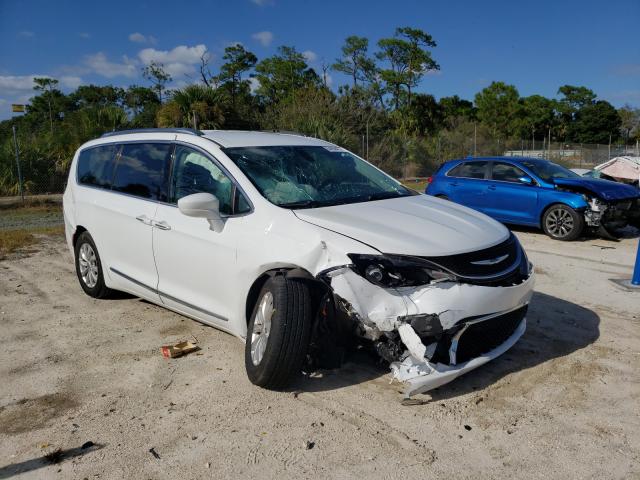 2C4RC1BG7JR185864 - 2018 CHRYSLER PACIFICA TOURING L WHITE photo 1