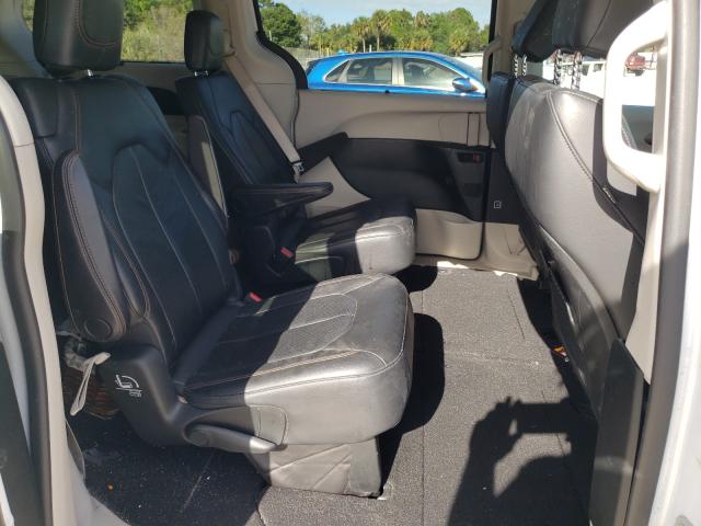 2C4RC1BG7JR185864 - 2018 CHRYSLER PACIFICA TOURING L WHITE photo 6