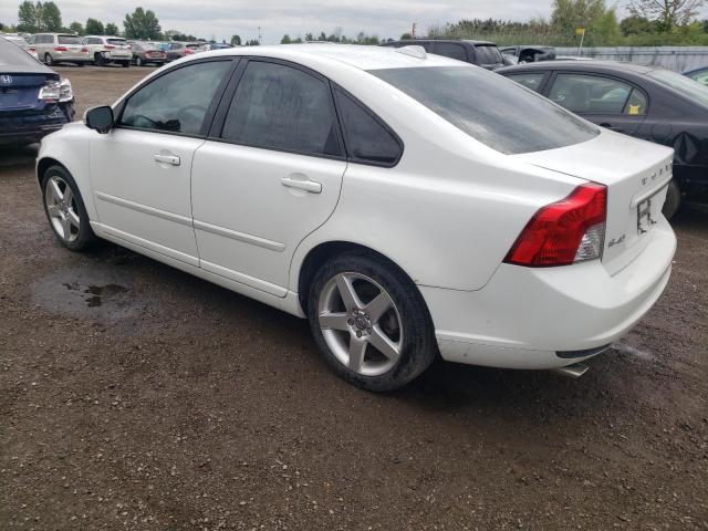 YV1672MS9B2542888 - 2011 VOLVO S40 T5 WHITE photo 2