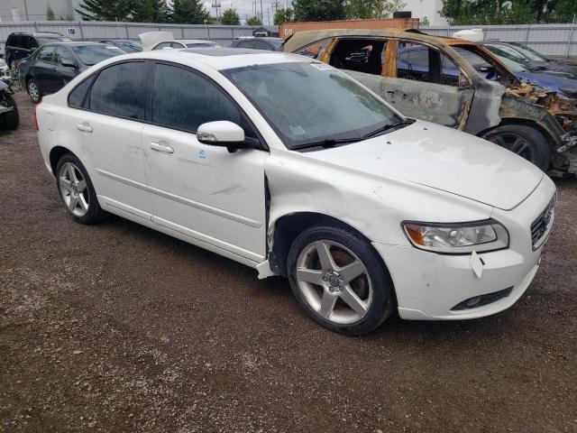 YV1672MS9B2542888 - 2011 VOLVO S40 T5 WHITE photo 4