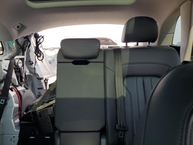 WA1ANAFY8K2132174 - 2019 AUDI Q5 PREMIUM WHITE photo 10