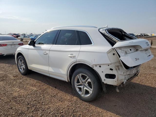 WA1ANAFY8K2132174 - 2019 AUDI Q5 PREMIUM WHITE photo 2