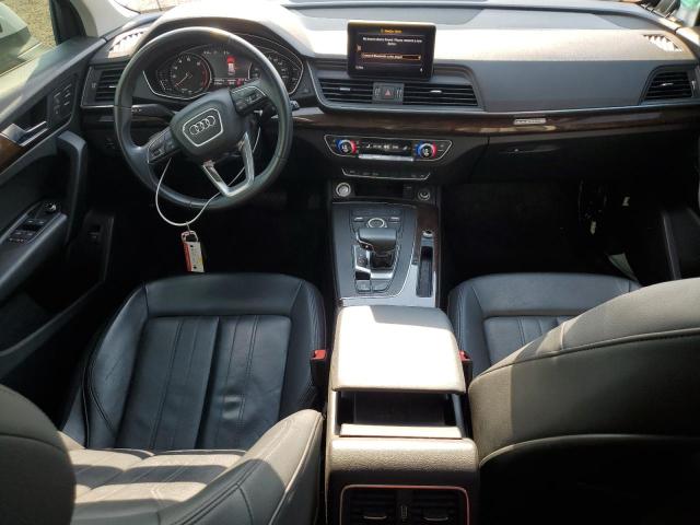 WA1ANAFY8K2132174 - 2019 AUDI Q5 PREMIUM WHITE photo 8