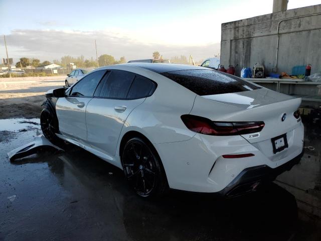 WBAGV8C04NCH83954 - 2022 BMW M850XI WHITE photo 3