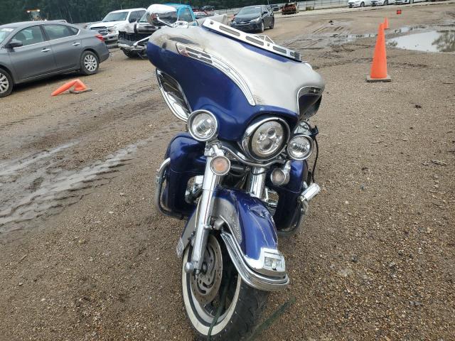 1HD1FC4177Y646945 - 2007 HARLEY-DAVIDSON FLHTCUI BLUE photo 2