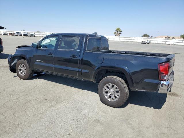 3TMDZ5BN1JM037991 - 2018 TOYOTA TACOMA DOUBLE CAB BLACK photo 2