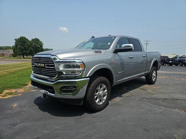 3C6UR5FL3NG325998 - 2022 RAM 2500 LARAMIE SILVER photo 2