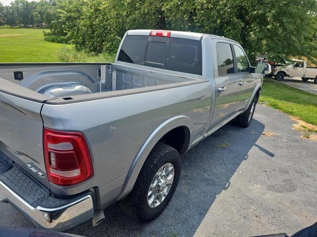 3C6UR5FL3NG325998 - 2022 RAM 2500 LARAMIE SILVER photo 4