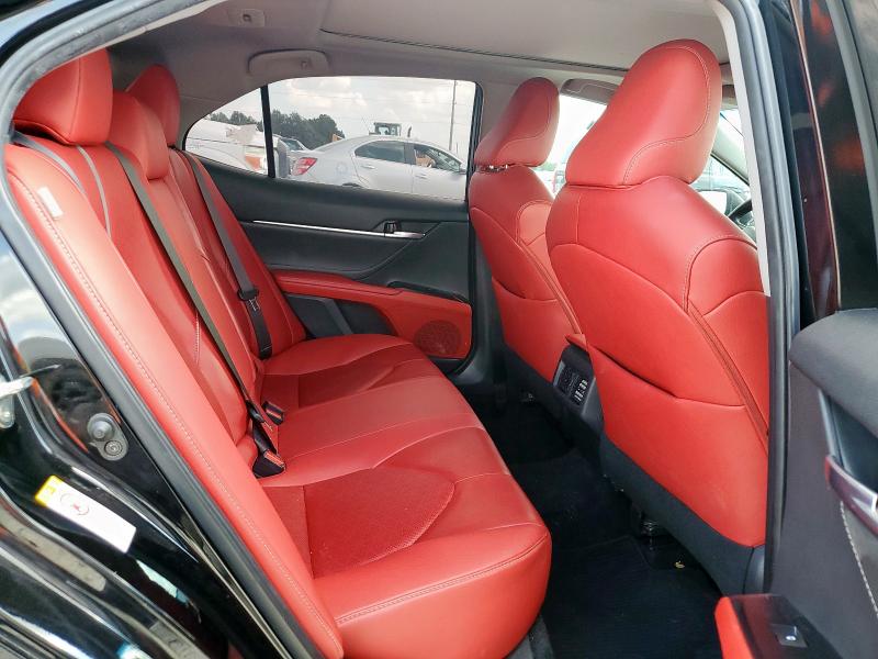 4T1B61HK6JU099089 - 2018 TOYOTA CAMRY XSE Қара фото 10