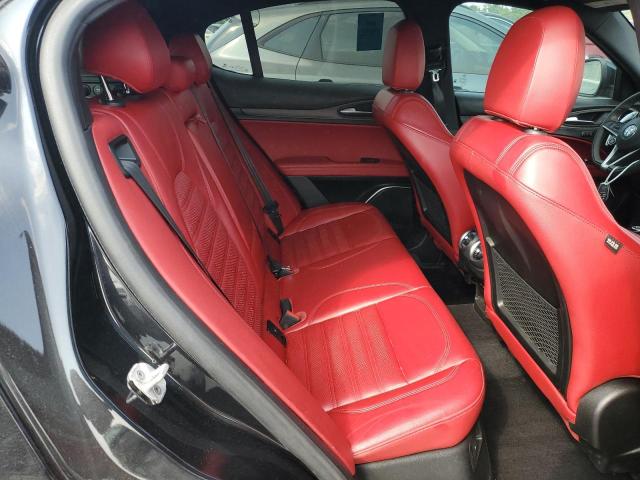 ZASFAKNN3J7B85832 - 2018 ALFA ROMEO STELVIO TI SPORT BLACK photo 11