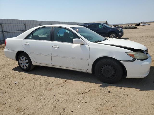 4T1BE32K03U120870 - 2003 TOYOTA CAMRY LE WHITE photo 4