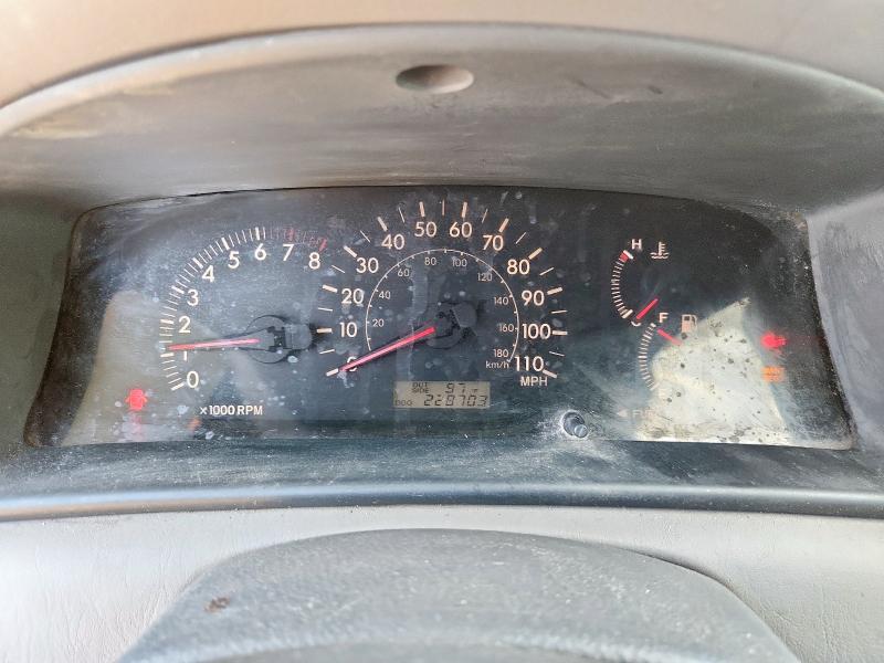 1NXBR32E17Z767220 - 2007 TOYOTA COROLLA CE SILVER photo 9