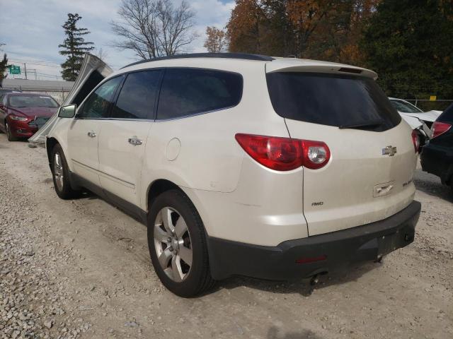 1GNKVLED7CJ102117 - 2012 CHEVROLET TRAVERSE LTZ CREAM photo 3