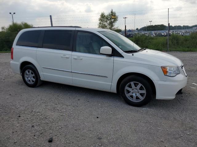 2C4RC1BG9DR556110 - 2013 CHRYSLER TOWN & COU TOURING WHITE photo 4