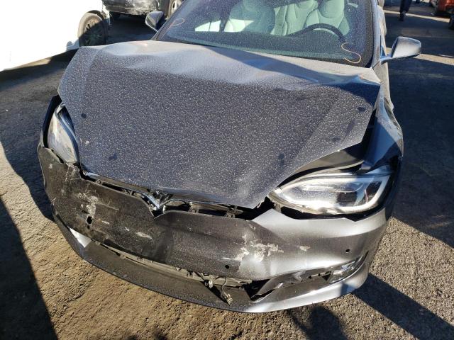 5YJSA1E25HF229390 - 2017 TESLA MODEL S Մոխրագույն լուսանկար 9