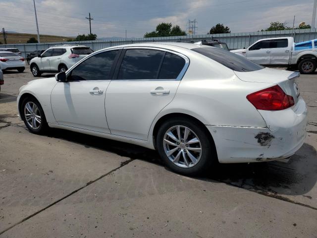 JN1CV6AP2DM300556 - 2013 INFINITI G37 BASE WHITE photo 2