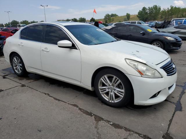 JN1CV6AP2DM300556 - 2013 INFINITI G37 BASE WHITE photo 4