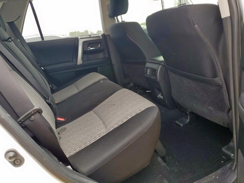 JTEEU5JRXP5304773 - 2023 TOYOTA 4RUNNER SR5 白色 照片 11