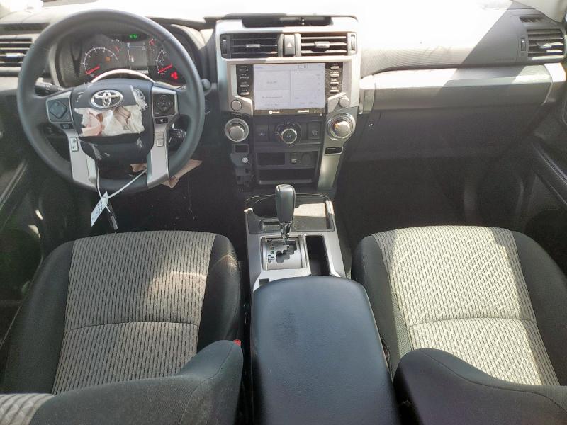 JTEEU5JRXP5304773 - 2023 TOYOTA 4RUNNER SR5 白色 照片 8