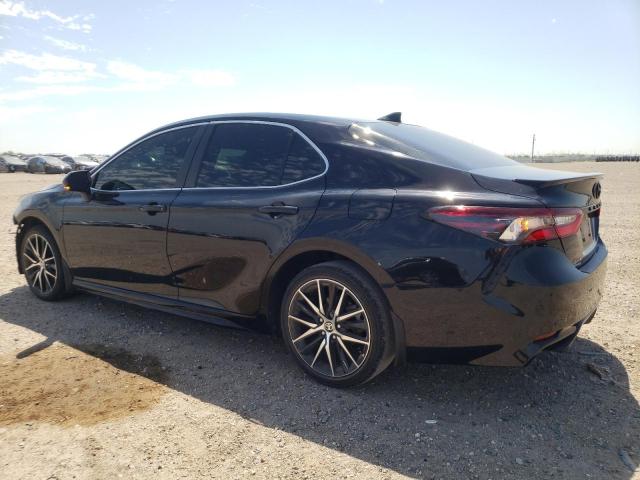 4T1G11AK1PU751821 - 2023 TOYOTA CAMRY SE NIGHT SHADE BLACK photo 2