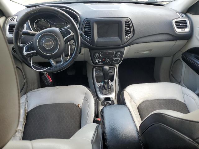 3C4NJCBB0KT726532 - 2019 JEEP COMPASS LATITUDE Czarny zdjęcie 8
