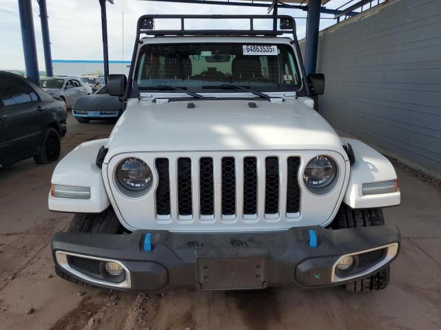 1C4JJXP62NW266791 - 2022 JEEP WRANGLER U SAHARA 4XE WHITE photo 5