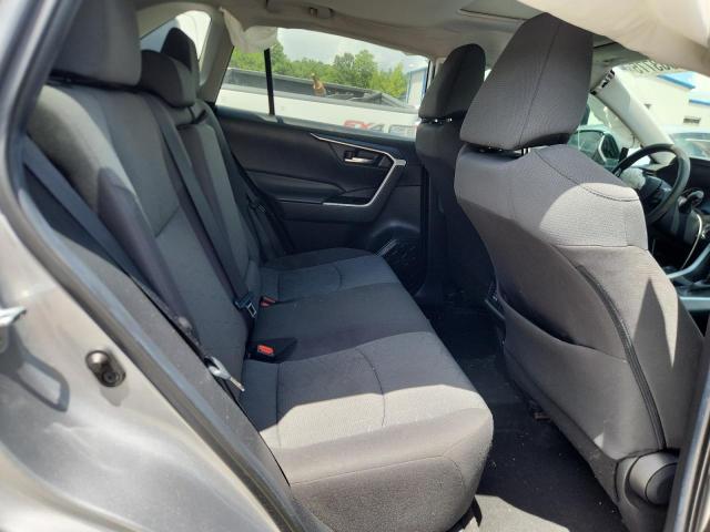 2T3W1RFV9LC070354 - 2020 TOYOTA RAV4 XLE GRAY photo 11