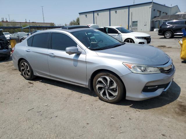 1HGCR2F86GA077263 - 2016 HONDA ACCORD EXL SILVER photo 4
