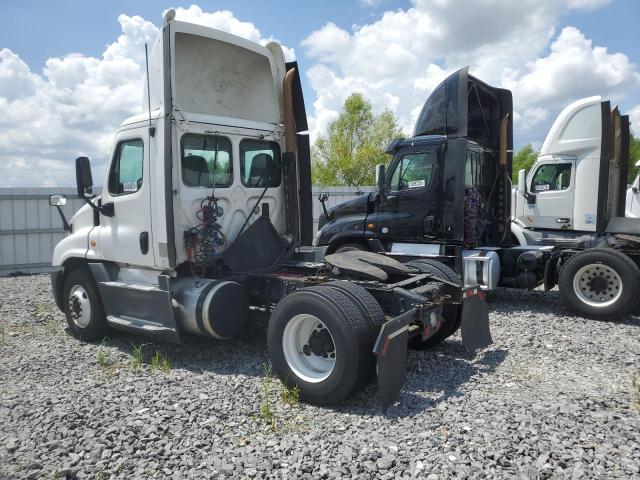 1FUBGEDV1FLGH4776 - 2015 FREIGHTLINER CASCADIA 1 WHITE photo 3