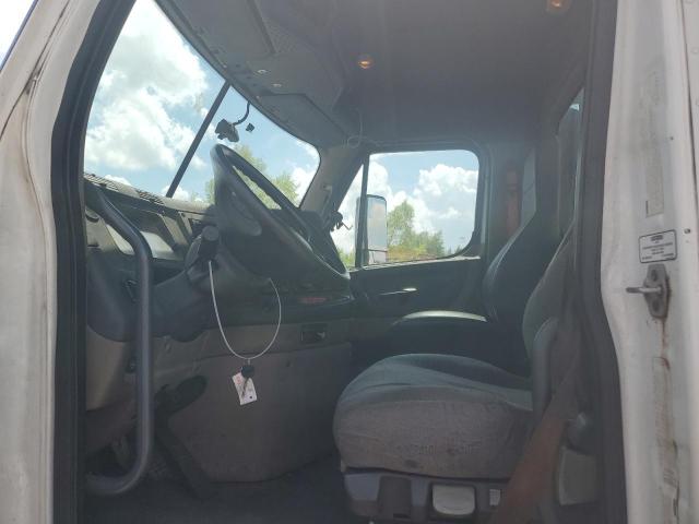 1FUBGEDV1FLGH4776 - 2015 FREIGHTLINER CASCADIA 1 WHITE photo 5