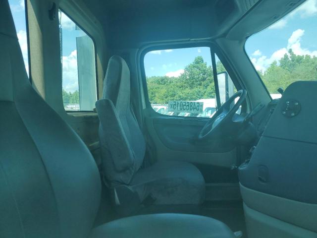 1FUBGEDV7FLGH4782 - 2015 FREIGHTLINER CASCADIA 1 WHITE photo 6