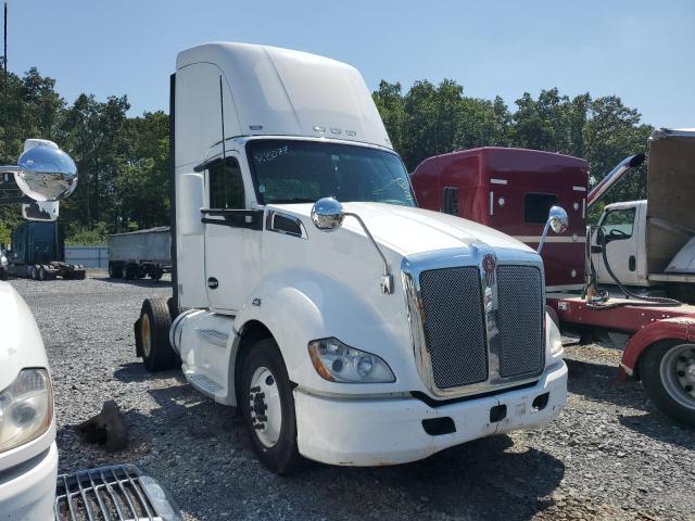 2014 KENWORTH T680 T680, null