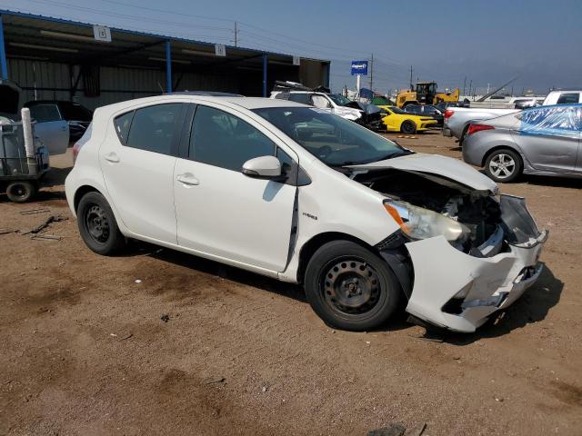 JTDKDTB38D1046987 - 2013 TOYOTA PRIUS C WHITE photo 4