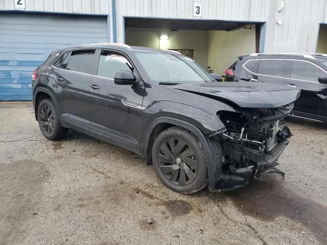 1V2KE2CA2RC227775 - 2024 VOLKSWAGEN ATLAS CROS SE Սև լուսանկար 4
