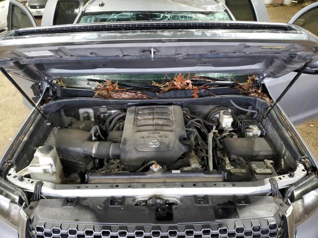 5TFRM5F17JX125191 - 2018 TOYOTA TUNDRA DOUBLE CAB SR/SR5 SILVER photo 11