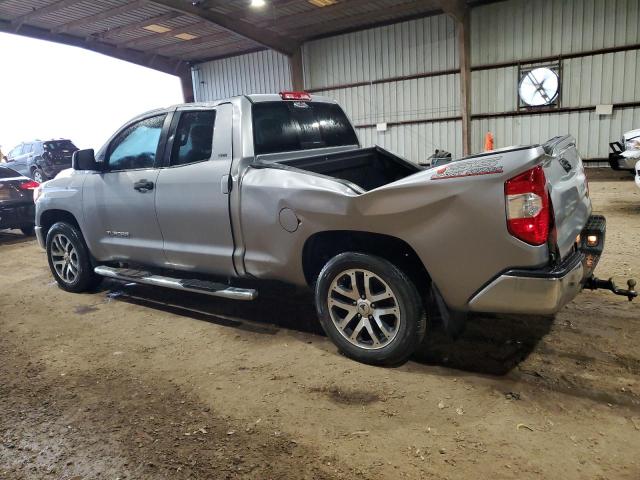 5TFRM5F17JX125191 - 2018 TOYOTA TUNDRA DOUBLE CAB SR/SR5 SILVER photo 2