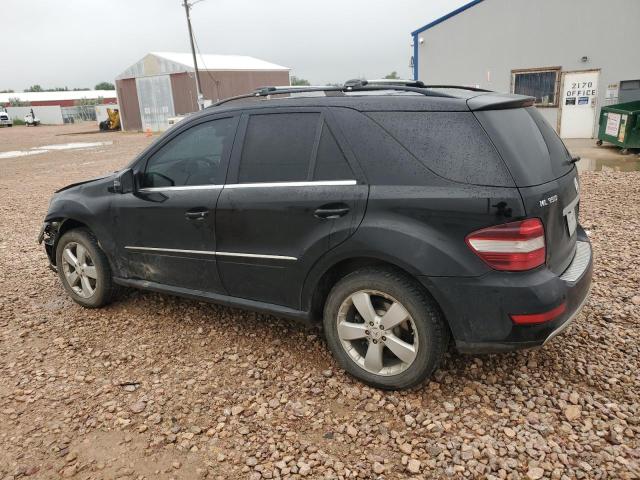 4JGBB8GB1BA645337 - 2011 MERCEDES-BENZ ML 350 4MATIC BLACK photo 2