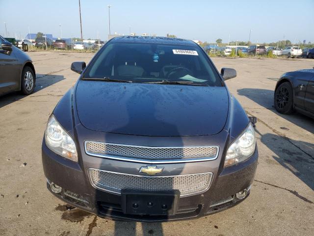 1G1ZE5E75A4155836 - 2010 CHEVROLET MALIBU LTZ ნაცრისფერი ფოტო 5