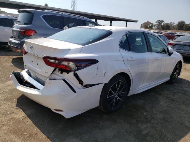 4T1G11AK9PU164931 - 2023 TOYOTA CAMRY SE NIGHT SHADE WHITE photo 3