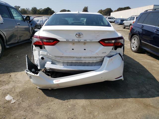 4T1G11AK9PU164931 - 2023 TOYOTA CAMRY SE NIGHT SHADE WHITE photo 6