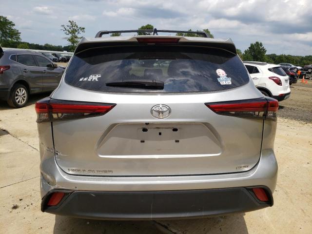 5TDCZRBHXNS168761 - 2022 TOYOTA HIGHLANDER L SILVER photo 6