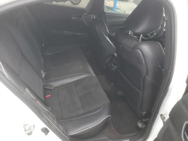 19UUB3F6XJA000089 - 2018 ACURA TLX TECH+A WHITE photo 10