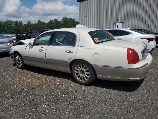 1LNHM81WX6Y608767 - 2006 LINCOLN TOWN CAR SIGNATURE أبيض صورة 2