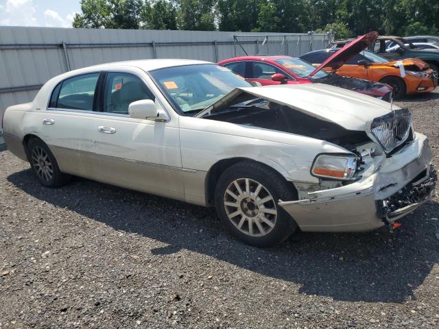 1LNHM81WX6Y608767 - 2006 LINCOLN TOWN CAR SIGNATURE أبيض صورة 4