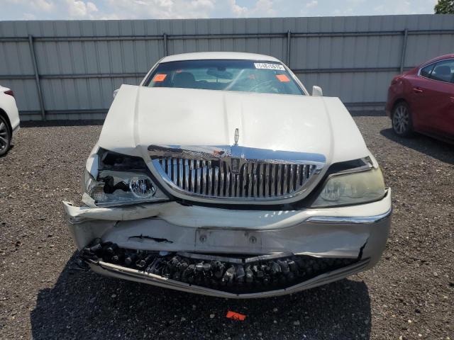 1LNHM81WX6Y608767 - 2006 LINCOLN TOWN CAR SIGNATURE أبيض صورة 5