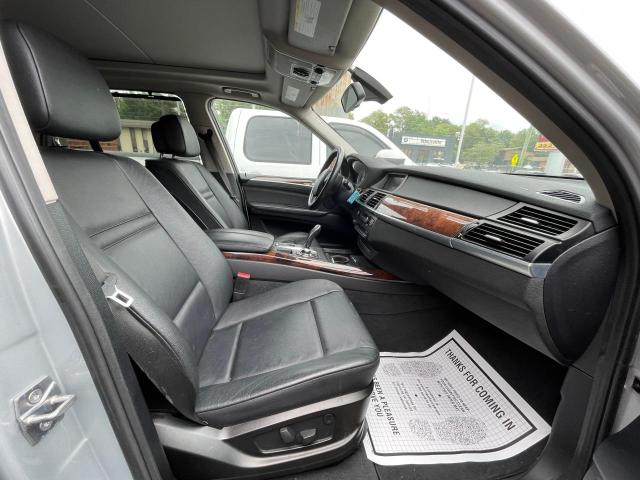 5UXZV4C53CL760738 - 2012 BMW X5 XDRIVE35I SILVER photo 5