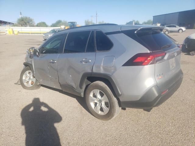 2T3W1RFV1MC134968 - 2021 TOYOTA RAV4 XLE SILVER photo 2