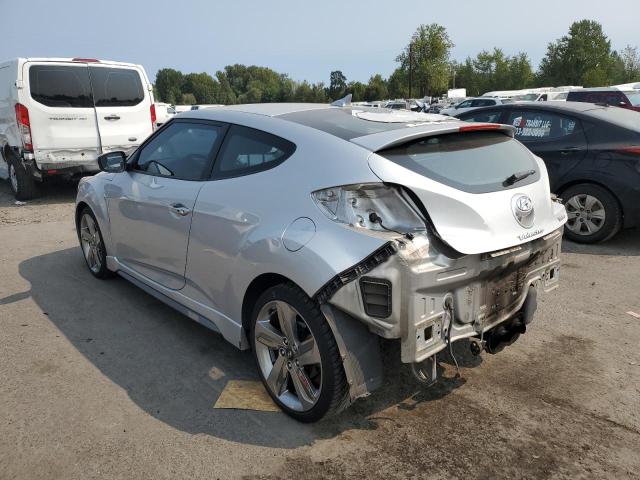 KMHTC6AE0DU132090 - 2013 HYUNDAI VELOSTER TURBO SILVER photo 2