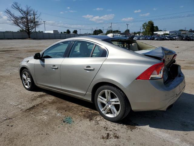 YV126MFK6F1368140 - 2015 VOLVO S60 PREMIER SILVER photo 2