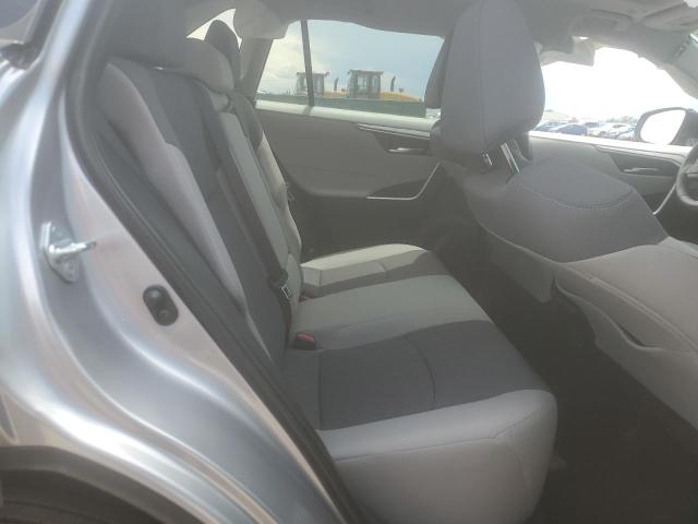 2T3P1RFV9RC463574 - 2024 TOYOTA RAV4 XLE SILVER photo 11